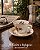 Xícara de Café com Pires Porcelana Steatita - Elegância Floral Clássica - Imagem 2