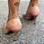 Scarpin Vizzano Com Detalhe Dourado Salto Alto Fino  Bege - Imagem 9