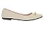 Sapatilha Moleca Bico Redondo Com Detalhe Dourado Branco Off - Imagem 2