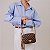 Bolsa Transversal Rafitthy Compacta Com Detalhe Em Tassel Darck Cacau/Ambar - Imagem 2