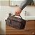 102292 - Bolsa Nécessaire Masculina Listrada - Marrom - Imagem 4