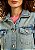 JAQUETA JEANS MOB COM BOLSOS FRONTAIS FEMININO AZUL CLARO - Imagem 2