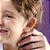 Brinco Baby Margarida com Resina Banhado a Ouro 18k — Ale Semijoias - Imagem 3
