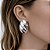 Brinco oval texturizado em banho de prata silver - Imagem 2