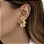 Brinco meia flor texturizada em banho de ouro 18k - Imagem 2