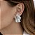 Brinco meia flor texturizada em banho de prata silver - Imagem 2