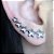 Brinco Ear Cuff De Estrelas Folheado Em Ródio Branco [F027] - Imagem 2