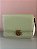 Bolsa Verde com Fechamento Dourado Média - Imagem 1