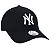 Boné New Era NY Yankees Preto Aba Curva - Feminino - Imagem 1