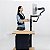 Mesa Flutuante Elétrica Ingrem Floating Desk Preto Versão com Prateleira na Direita 220V Ajuste De Altura Braço Articulado para Monitor Integrado VESA 100x100mm e 75x75mm Painel Organizador Perfurado - Imagem 10