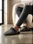 Pantufa Masculina Couro Original Lã Premium Solado Borracha Antiderrapante - Imagem 3