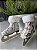 Par de Mini Patins Decorativos em Tecido Bordado 11 cm - Imagem 4