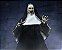 Action Figure Ultimate Valak A Freira - Neca - Imagem 13
