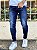 Calça Jeans Masculina Super Skinny Escura Sem Rasgo Detalhes tinta - Imagem 2