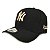 Boné NY Yankees Aba Curva - Preto / Bordado Caramelo - Imagem 1