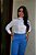 Blusa Viscolinho Branca Mangas 3/4 Gola Alta e Nervuras Verticais Frontais - Imagem 6