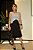 Blusa Crepe Nobre Cinza Cavada com Decote em V com Nervuras Largas Frontais Cropped Madame - Imagem 5