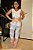 Blusa Crepe Nobre Branca Cavada com Decote em V com Nervuras Largas Frontais Cropped Madame - Imagem 5