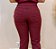 Calça Alfaiataria Vinho Reta com Nervuras Horizontais no Quadril e Bolsos - Imagem 4
