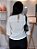 Blusa Viscose Encorpada Branca Off White Mangas 3/4 com Nervuras Finas na Gola e Mangas Fendas Laterais - Imagem 6