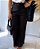 Calça Linho Preto Pantalona Com Bolsos Verdugos Assimétrico Frente, Bolsos Verdugos Atrás E Elástico Na Cintura - Imagem 1
