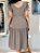 Vestido Crepe Fluido Fendi Tecido Trabalhado Decote V Bolsos Frontais Mangas e Babados Barra Franzidos - Imagem 5