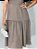 Vestido Crepe Fluido Fendi Tecido Trabalhado Decote V Bolsos Frontais Mangas e Babados Barra Franzidos - Imagem 6