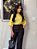 Blusa Crepe Trabalhado Amarelo Com Mangas 3/4 E Gola Redonda - Imagem 4