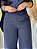 Calça Brim Algodão Azul Noite Pantalona Evasê Com Passantes E Bolsos Frente - Imagem 4