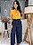 Blusa Viscose Mostarda Cavada, Gola Alta e Botões Lateralizados - Imagem 4