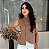 Blusa Viscose Moca Mousse Cavada, Gola Alta e Botões Lateralizados - Imagem 7