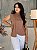 Blusa Viscose Moca Mousse Cavada, Gola Alta e Botões Lateralizados - Imagem 10