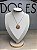 Expositor Médio Busto para Corrente 22 x 32 cm - Courvin Premium - Off-White com Friso Dourado - Imagem 5