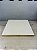 Base Quadrada 28 x 28 cm para Vitrine Off-White com friso Dourado - Imagem 2