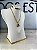 Expositor Médio Busto para Corrente Eloyse 23 x 30 cm - Courvin Premium - Off-White com Friso Dourado - Imagem 6