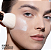 NATASHA DENONA HY-GLAM™ Powder Brush - Imagem 3