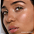 Kosas Shiny Objects Wet Glisten Highlighter Powder for Face and Eyes - Imagem 4
