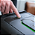 Vaultek Smart Station DS5i com Biometria, Bluetooth, Cofre de mesa para Armas - Preto - Imagem 4