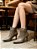 Bota Picadilly Napa Croco Bico Fino Cano Curto Salto Médio Bege Taupe - Imagem 4