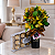 Cup de Alstromérias Amarelas com Ferrero Rocher - Imagem 4