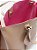 BOLSA TOTE BEGE GRANDE BAG CHARM HEXÁGONO A 50021 0825 0002 AREZZO - Imagem 4