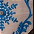 Caminho de mesa cru bordados tons azul C209754 - Imagem 2