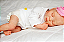 Bebê Reborn Menina Kaelin 40 Cm Olhos Fechados Bebê Realista Linda Princesinha Com Chupeta E Enxoval - Imagem 2