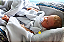 Bebê Reborn Menino Silicone Sólido 47 Cm Olhos Fechados Lindo Bebê Gordinho Realista Pode Dar Banho - Imagem 2