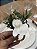 Porta Guardanapo Bouquet de Folhagem com Orquídea Branca | Argola de Madeira | Unidade - Imagem 3