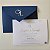 Convite Casamento Envelope Azul Escuro Iniciais Metalizadas - Imagem 1