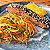 Salmão com crostas de gergelim, purê de mandioquinha e espaguete de abobrinha com cenoura - 300g - Imagem 3