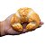 Croissant Artificial Realista – Decoração para Vitrines, Eventos e Santa Ceia - Imagem 4