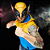 Capacete Marvel Legends Series Wolverine Premium C/ Suporte - Imagem 8