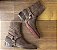Bota Masculina Harness Couro Camurça Marrom Barcelona Design - Imagem 3